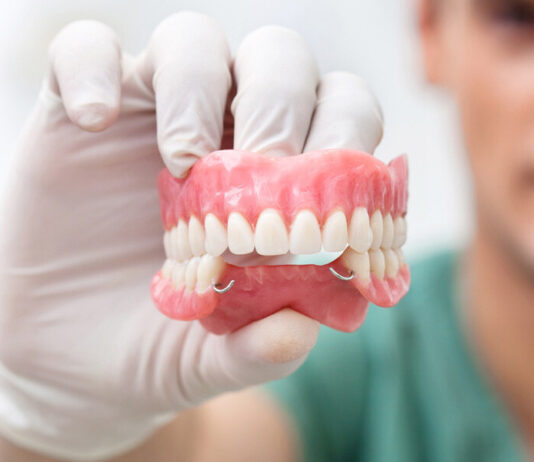 Протезирование зубов: особенности процедуры