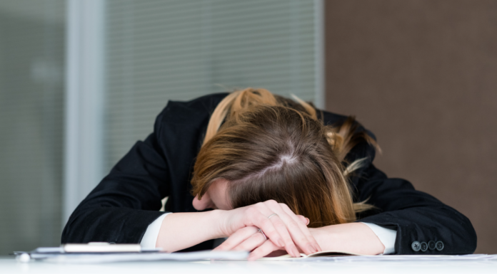 Как избавится от сонливости и усталости?