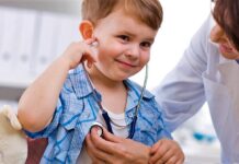 Когда надо обращаться к детскому эндокринологу?