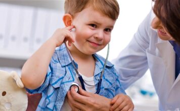 Когда надо обращаться к детскому эндокринологу?