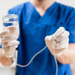 Капельница от запоя: что важно учитывать?