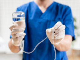 Капельница от запоя: что важно учитывать?