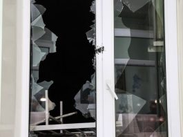 В Волгограде осматривают дома, поврежденные в результате атаки БПЛА ВСУ