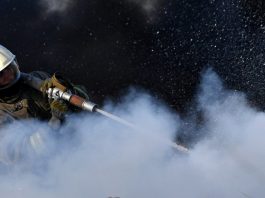 Спасатели потушили пожар на Афипском НПЗ на Кубани, начавшийся после атаки БПЛА