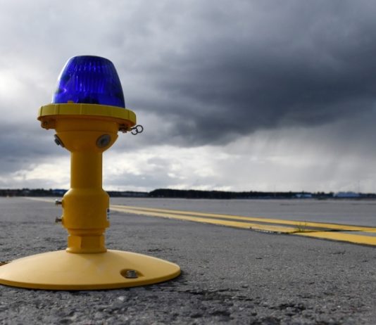 Работу аэропорта Ижевска ограничили в третий раз за сутки