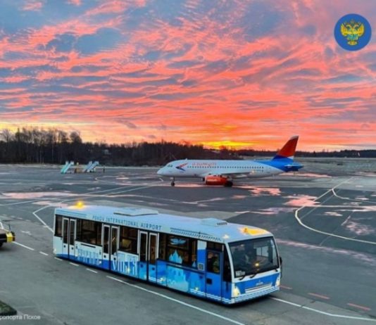 Аэропорт Пскова временно приостановил обслуживание авиарейсов