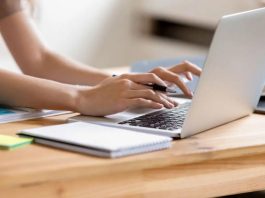 Россияне до 25 лет стали тратить на онлайн-обучение в 6 раз больше времени