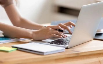 Россияне до 25 лет стали тратить на онлайн-обучение в 6 раз больше времени