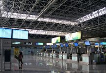 Аэропорт Сочи временно приостановил прием и отправку самолетов