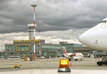 По соображениям безопасности закрылись аэропорты Казани и Нижнекамска