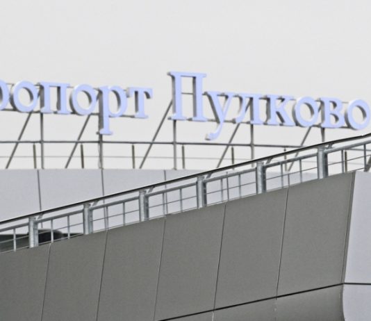 Аэропорт Пулково столкнулся с ограничениями на полеты