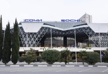 Аэропорт Сочи возобновил авиасообщение