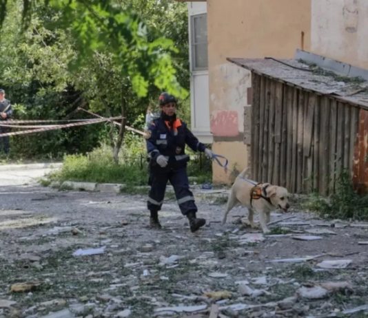 Режим ЧС ввели в границах поврежденного БПЛА дома в Гуково