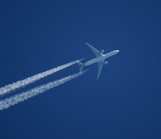 Еще пять закрытых ночью аэропортов начали обслуживать рейсы