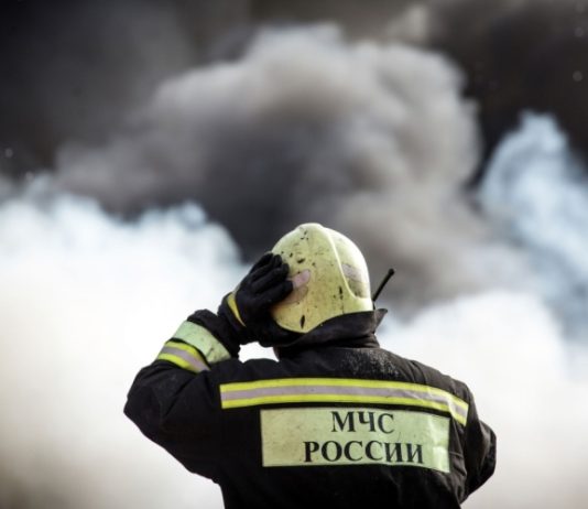 В Астраханской области из-за пожара развернули пункты временного размещения