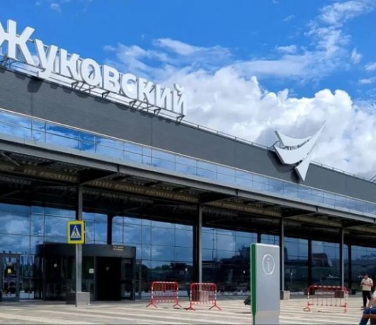 В аэропортах Жуковский и Домодедово сняты ограничения на полеты
