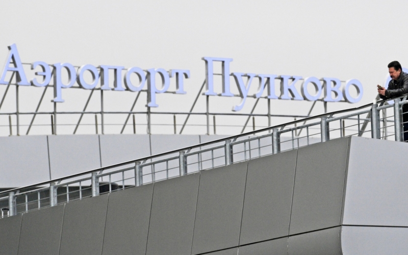 Аэропорт Петербурга начал обслуживать рейсы по согласованию