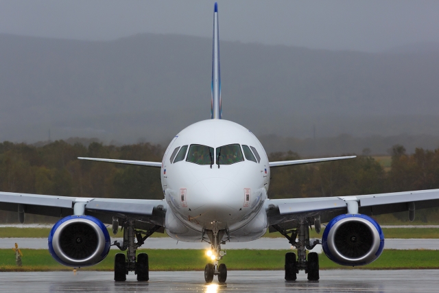 Еще в одном аэропорту России ночью ограничили полеты