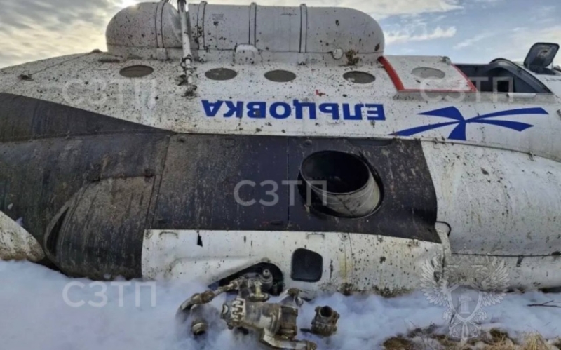 Одиннадцать человек пострадали при жесткой посадке вертолета в Коми