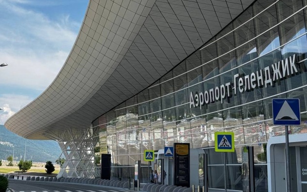Аэропорт Геленджика вернулся к работе
