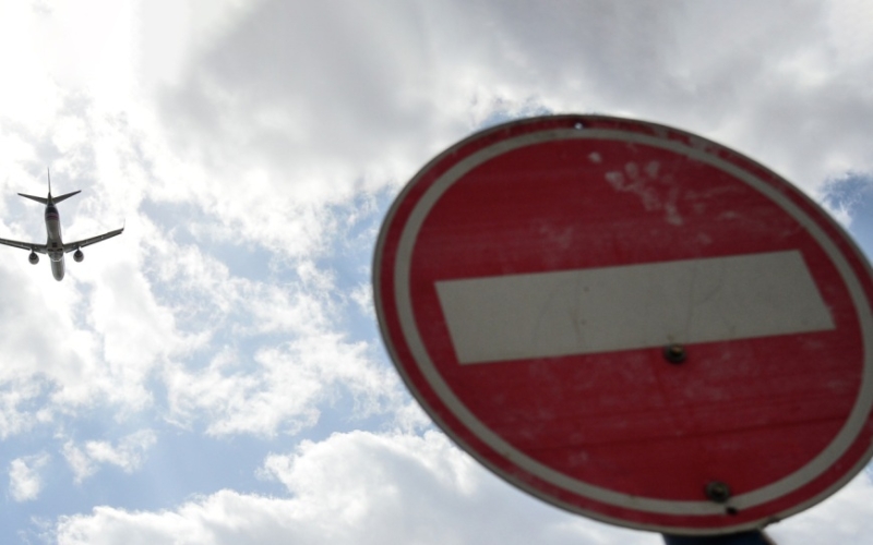 Псковский аэропорт приостановил работу из-за требований безопасности